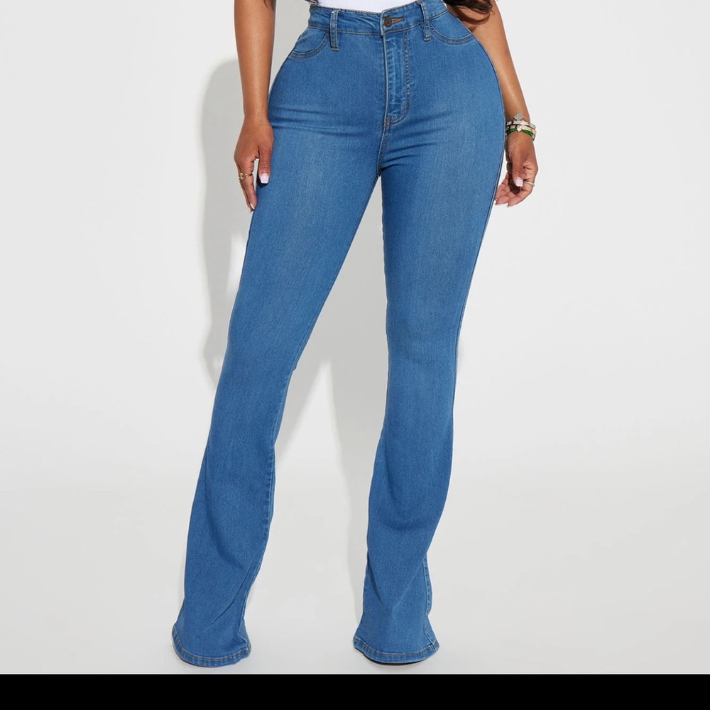 Fashion nova super stretch jeans.